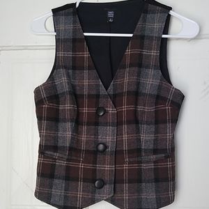 Ladies plaid fitted vest